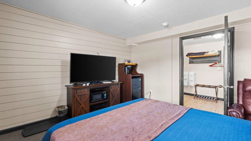 Fully equipped motel room at Lost Trail Resort